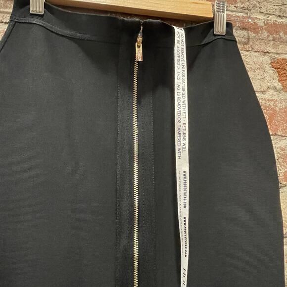 NWT House of CB Silana Bandage Cutout Skirt Size Large - Picture 7 of 9